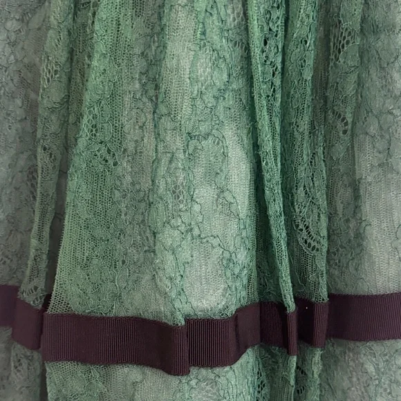 Burberry kids Burberry Prorsum Lace Midi Dress in Green Polyamide size 10